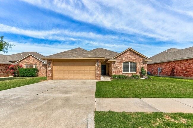 3228 Sahoma Trail in Yukon, OK - Building Photo - Building Photo