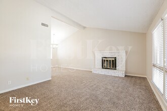 5341 Supai Dr in Las Vegas, NV - Foto de edificio - Building Photo