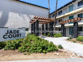 6353 Rosemead Blvd in San Gabriel, CA - Foto de edificio - Building Photo