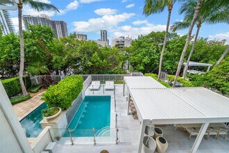 3802 NE 199th Terrace in Miami, FL - Building Photo - Building Photo