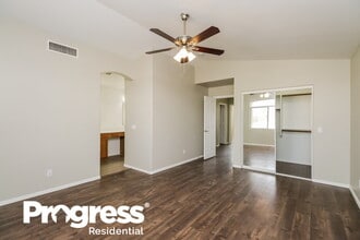 2607 E Brooks St in Gilbert, AZ - Foto de edificio - Building Photo