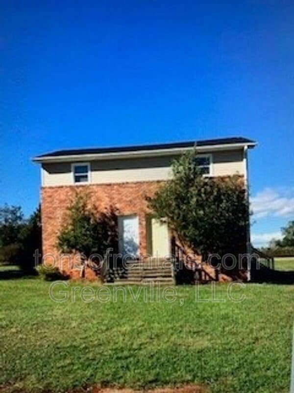 property at 1971 John Dodd Rd