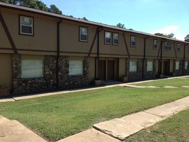 1801 Labette Manor Dr Apartamentos