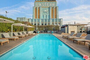 849 S Broadway in Los Angeles, CA - Building Photo