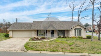 9812 Coppersmith Ln in Little Rock, AR - Building Photo