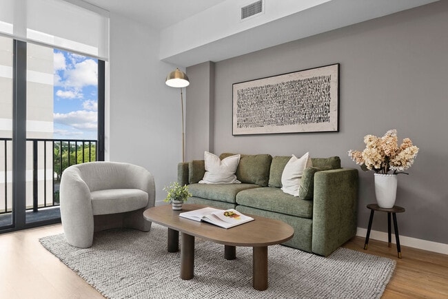 Metro Parc in Hialeah, FL - Building Photo - Building Photo