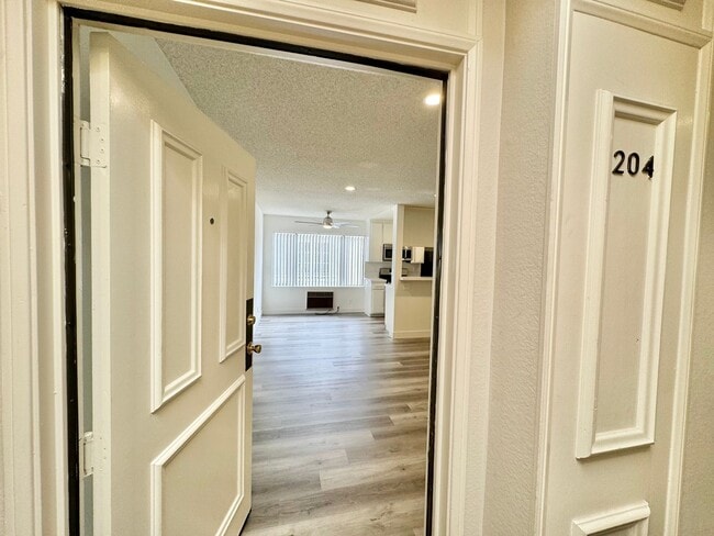 3546 Hughes Ave in Los Angeles, CA - Building Photo - Building Photo