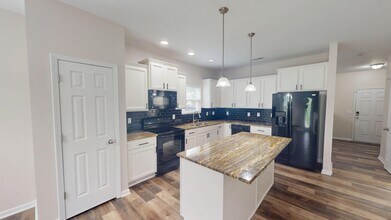1739 Havenbrook Ct in Clemmons, NC - Building Photo - Building Photo