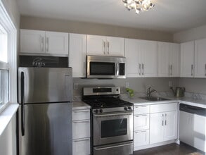 597 Curzon Av in Mississauga, ON - Building Photo - Building Photo