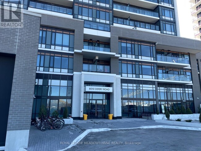 8010-8010 Derry Rd in Milton, ON - Building Photo - Building Photo