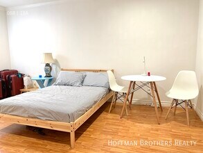 301-309 N Sycamore Ave in Los Angeles, CA - Building Photo - Floor Plan