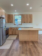 7735 SE 77th Pl in Portland, OR - Building Photo - Building Photo