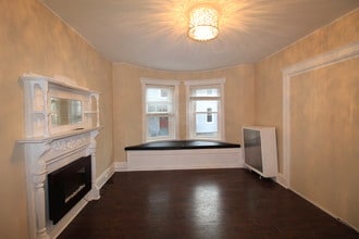 21 Royal St, Unit 1 in Boston, MA - Building Photo - Building Photo