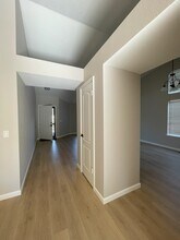 7358 Rasmussen Way in Rohnert Park, CA - Building Photo - Building Photo