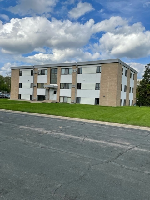 8811 Blaisdell Ave S in Bloomington, MN - Building Photo