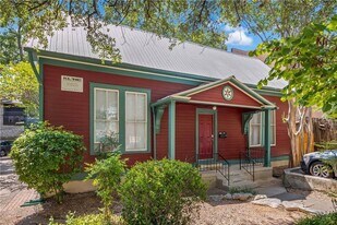 209 E 31st St in Austin, TX - Building Photo