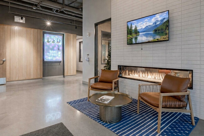 Lake Street Dwelling in Minneapolis, MN - Building Photo - Building Photo