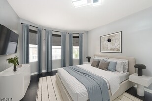 59 Ellington St in East Orange, NJ - Building Photo