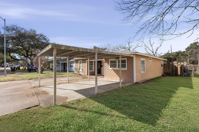 property at 1108 Georgina St