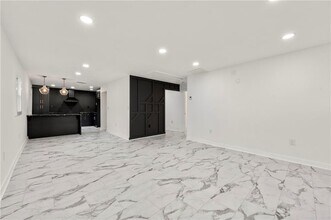 641 Hamilton E Holmes Dr NW in Atlanta, GA - Building Photo - Building Photo