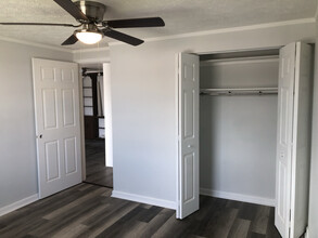 Lamplight Court Apartments in Bowling Green, OH - Building Photo - Building Photo