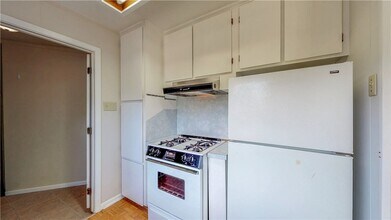 1407 Lawyer St in College Station, TX - Building Photo - Building Photo