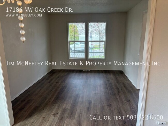 17186 NW Oak Creek Dr in Beaverton, OR - Building Photo - Building Photo