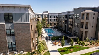 Element 30 Apartments in Kearney, NE - Building Photo