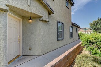 7919 Dexter Falls St in Las Vegas, NV - Building Photo - Building Photo