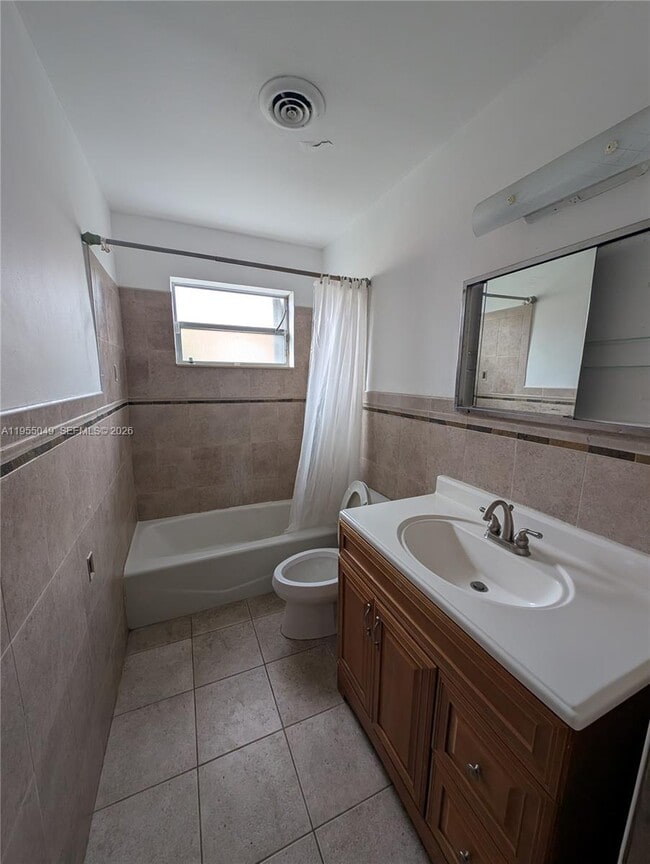 property at 1900 NE 186th St