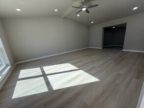 404 Lowell Ln in Richardson, TX - Building Photo - Building Photo