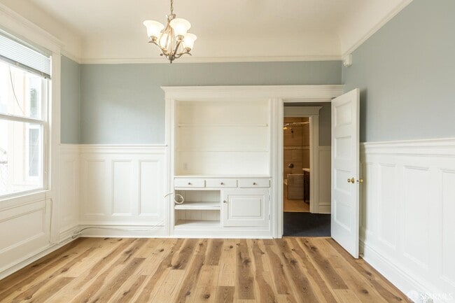property at 553 Green St