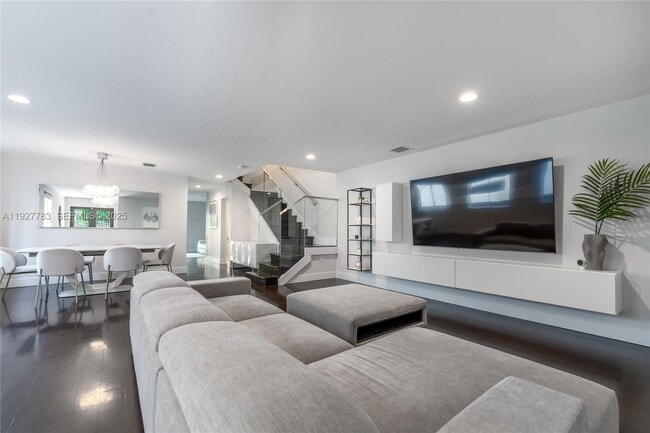 3053 Orange St in Miami, FL - Building Photo - Building Photo