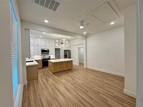 1406 38th St in Galveston, TX - Building Photo - Building Photo