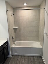 13 Ventura Dr in East Hanover, NJ - Building Photo - Building Photo