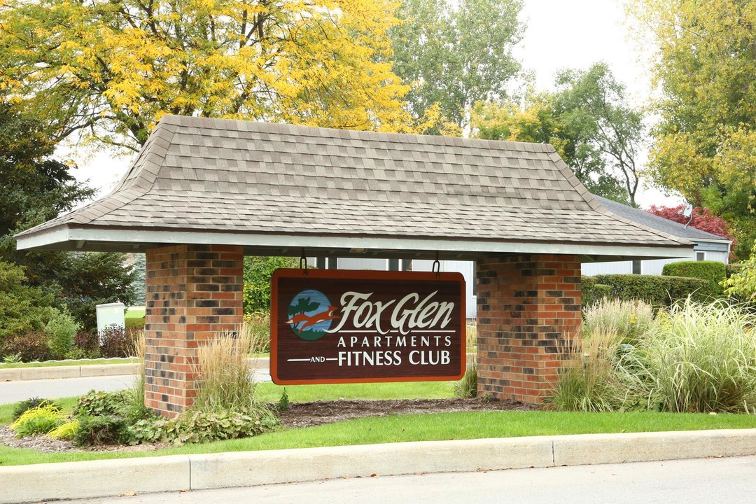 Fox Glen Apartments in Saginaw, MI - Foto de edificio