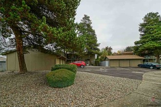 Randel Court in Salem, OR - Building Photo - Other