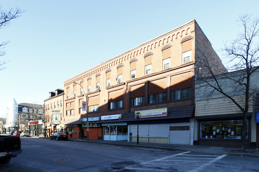 220 Broadway in Chelsea, MA - Building Photo