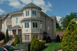 25 Bluefield Dr Apartments