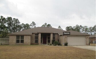 8173 Verdura St in Navarre, FL - Building Photo
