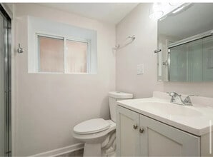 2155 N Mobile Ave in Chicago, IL - Building Photo - Building Photo