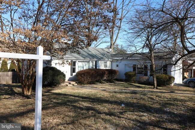 4325 Maple Ave in Bethesda, MD - Building Photo - Building Photo