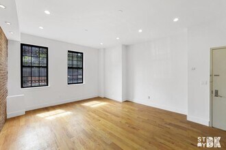 35A Lexington Ave in Brooklyn, NY - Building Photo - Building Photo