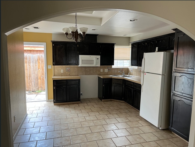 1804 Agua Fina, Unit 4 in Edinburg, TX - Foto de edificio - Building Photo