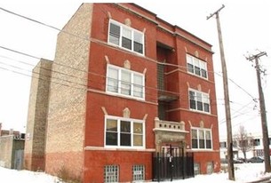 226 E 55th Pl in Chicago, IL - Building Photo