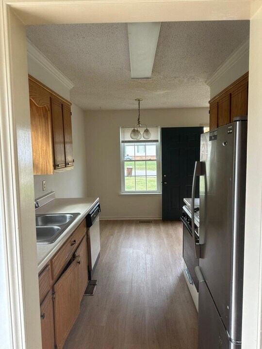 Richmond Apartments in Columbia, TN - Building Photo
