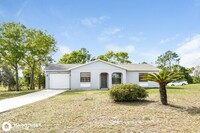 12454 Seagate St in Spring Hill, FL - Building Photo - Building Photo