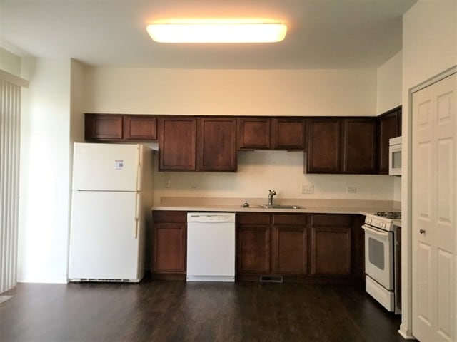 4105 Dillon St in Plano, IL - Foto de edificio - Building Photo