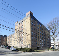 Fulton Manor in Hempstead, NY - Building Photo - Building Photo