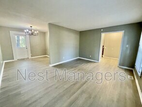 452 Cloverhill Pl in Fayetteville, NC - Building Photo - Building Photo